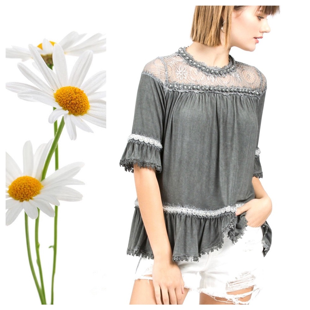 POL Elegant Transformation Pearl Tee - Picture 6 of 9